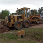 Trabajan en el pavimentado en la zona de la comisaría y hay desvíos para el transito pesado